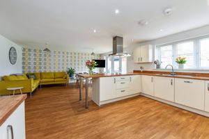 Kitchen- click for photo gallery